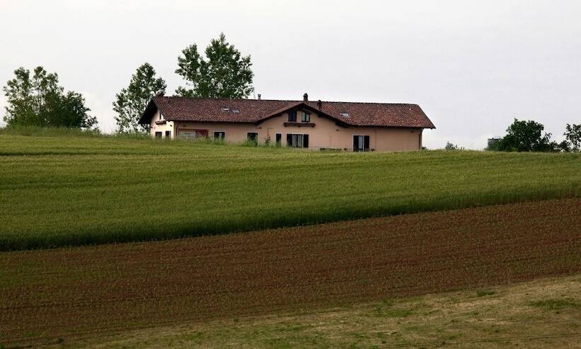 فندق Cascina Papa Mora