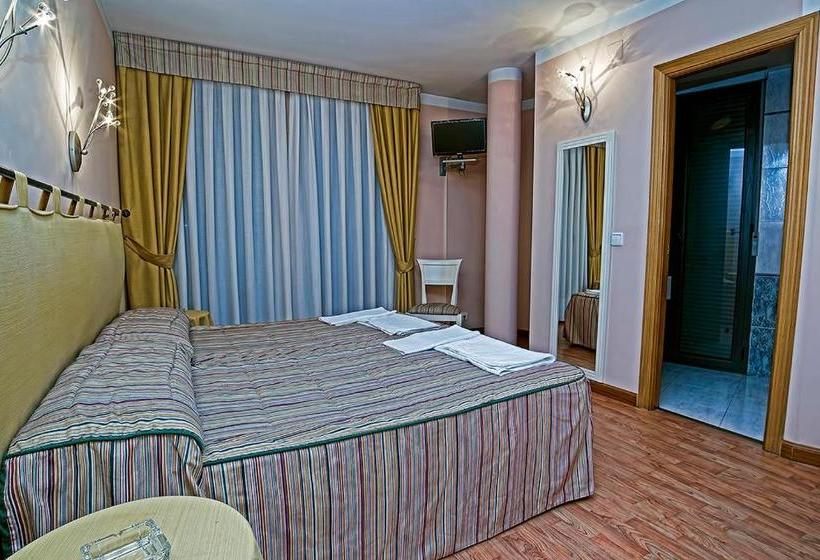 פנסיון Hostal Stop