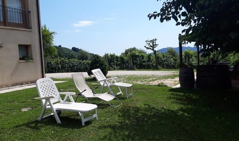 هتل La Casa Vecchia