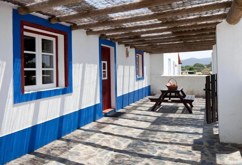 هتل Monte Dos Parvos