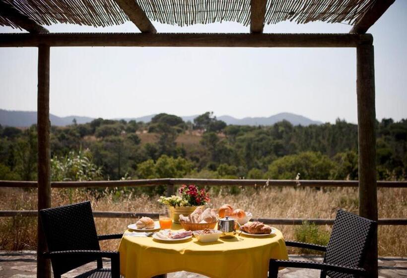 هتل Monte Dos Parvos