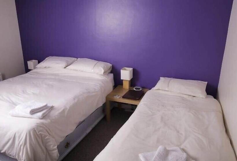 Пансион Fourways Guest House