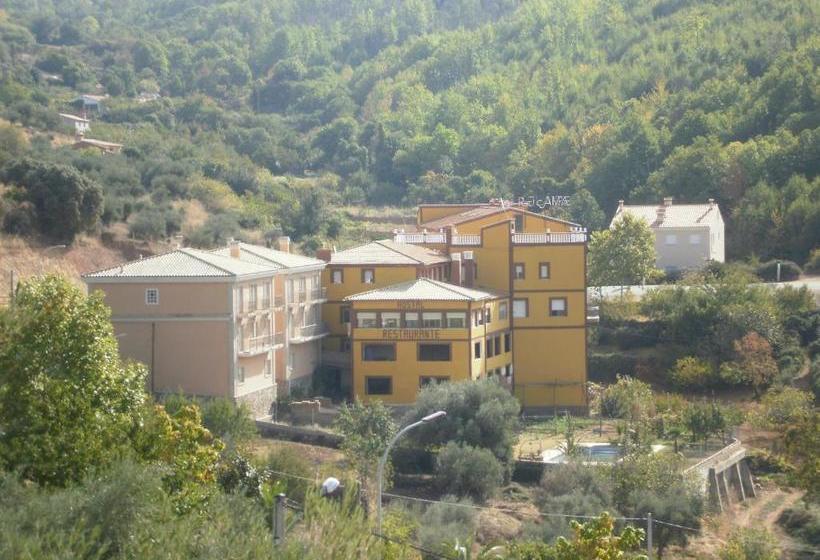פנסיון Hostal Restaurante Solaire