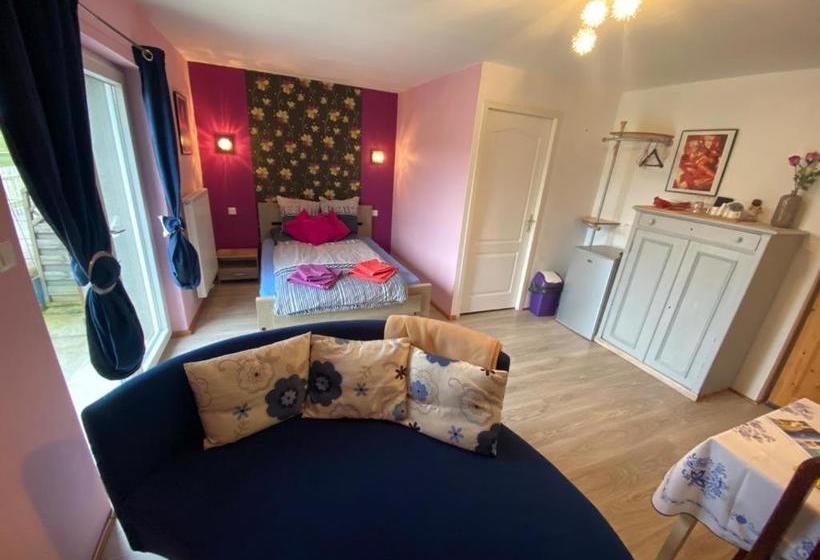 펜션 Maison Carmen   Restaurant , Meublé De Tourisme, Appartements