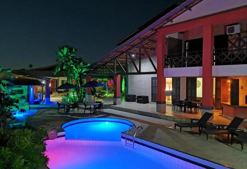 بنسيون Pousada Flamboyant Village