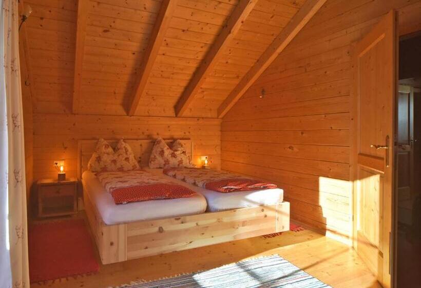 פנסיון Haus Hasslacher