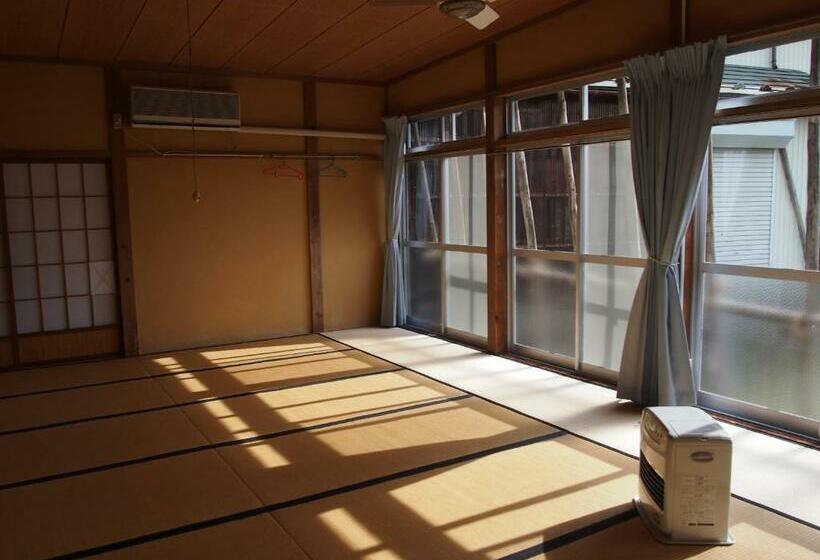 بنسيون Shukubo Kanbayashi Katsukane