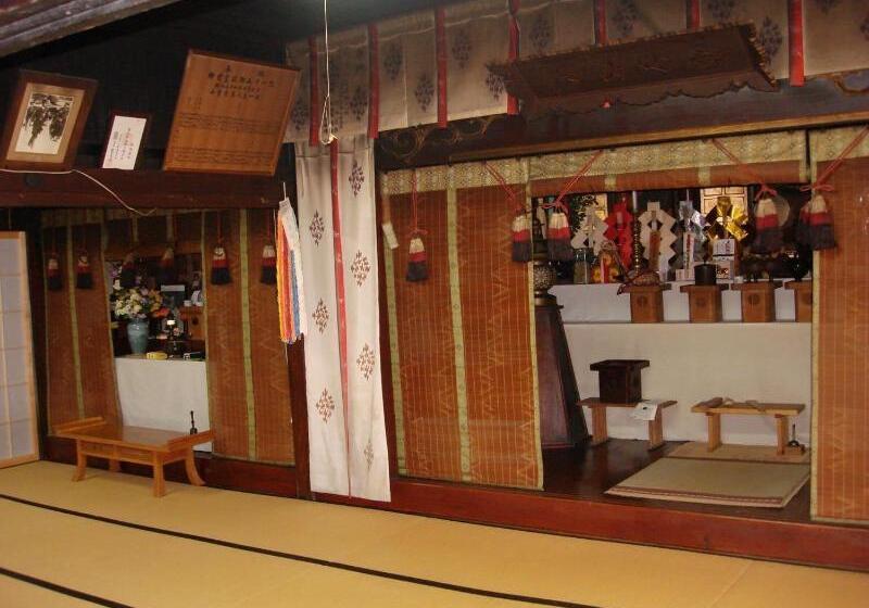 بنسيون Shukubo Kanbayashi Katsukane