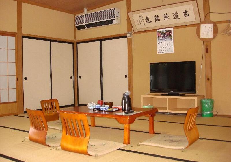 بنسيون Shukubo Kanbayashi Katsukane