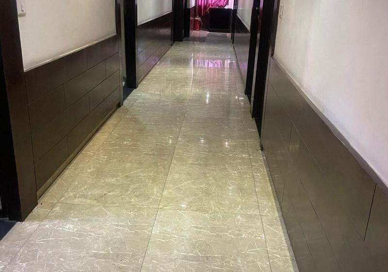 호텔 The Metro Park