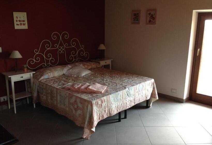 فندق Agriturismo Fruttirossi