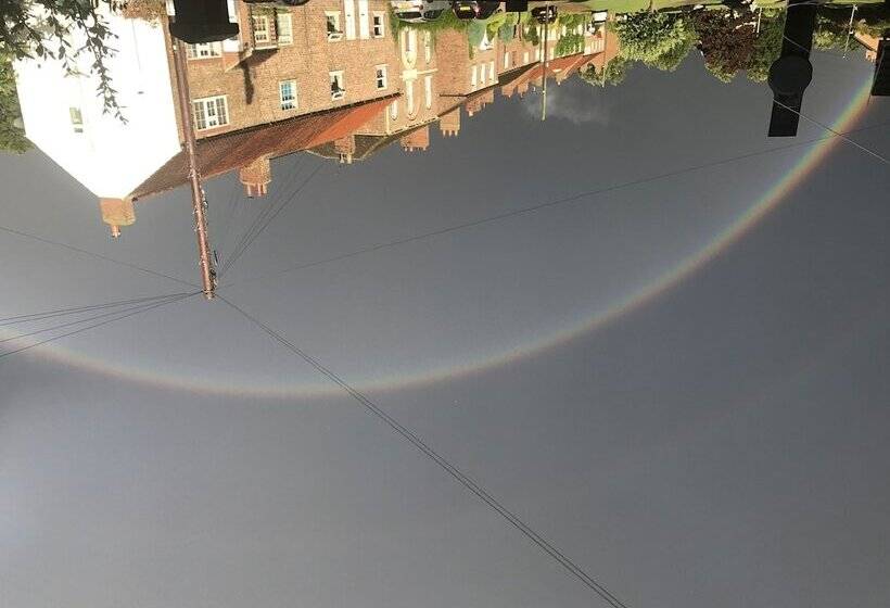 Общежитие Kings Arms