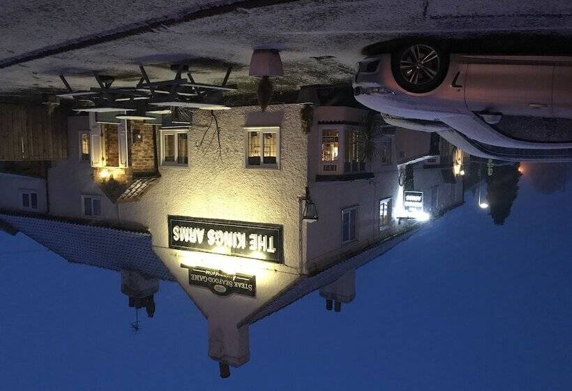 Общежитие Kings Arms