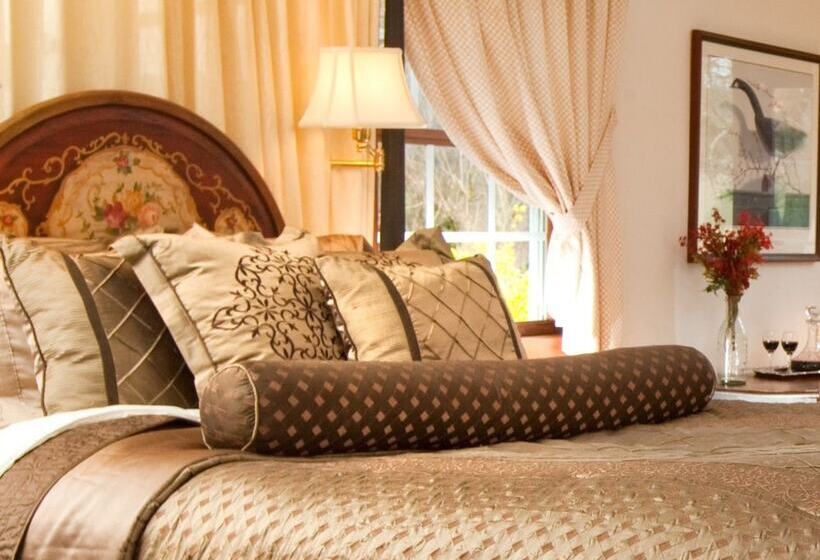 הוסטל Stonecroft Country Inn