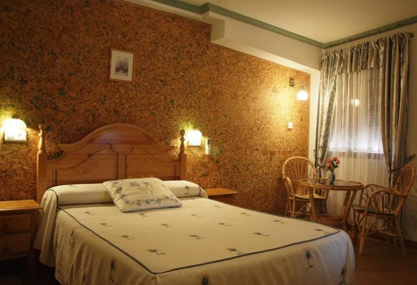ペンション Hostal Yuste