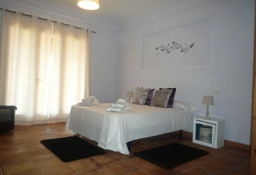 پانسیون La Masia De Tamariu