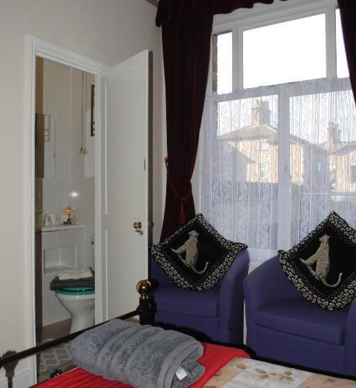 פנסיון Somerton Guest House