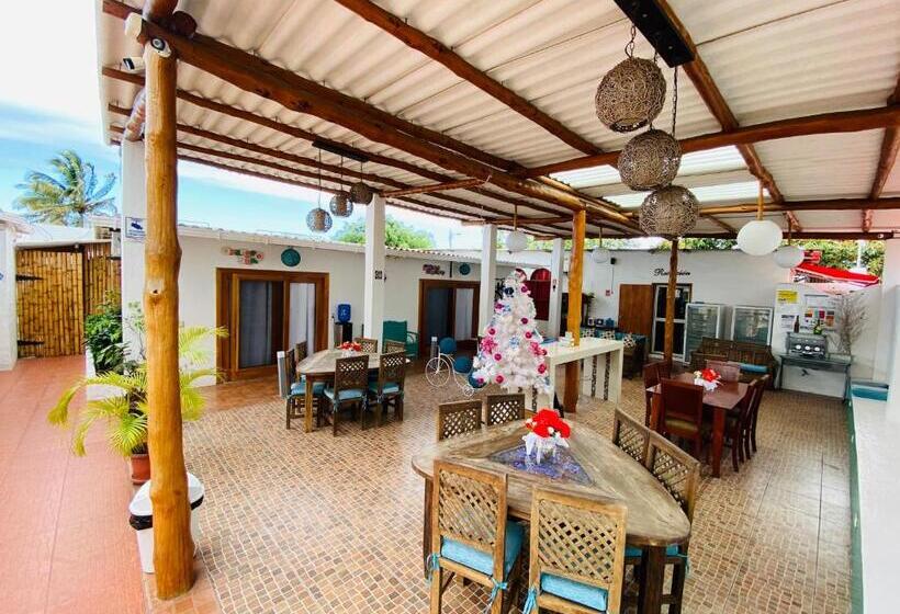 پانسیون Zurisadai