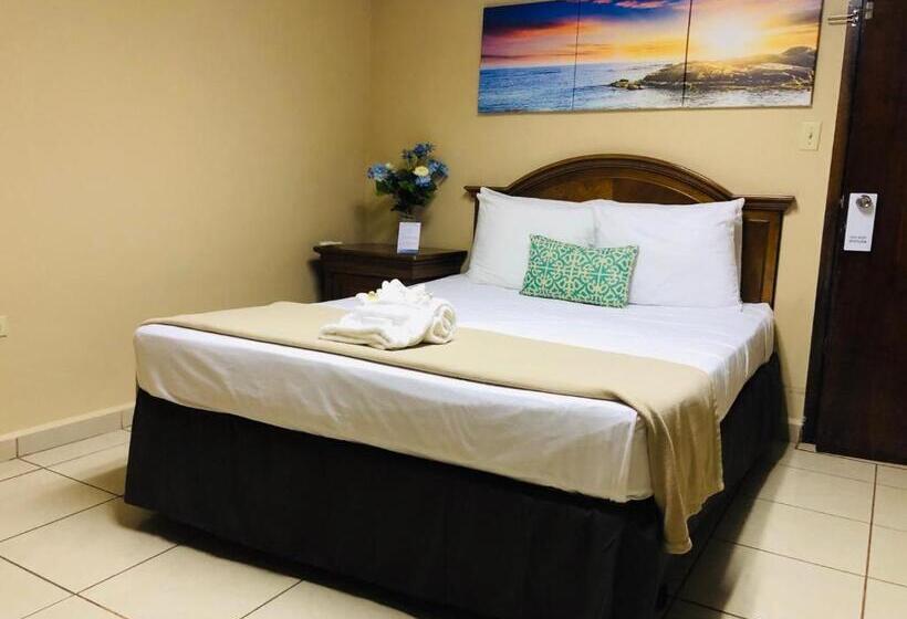 Albergue Arecibo Inn