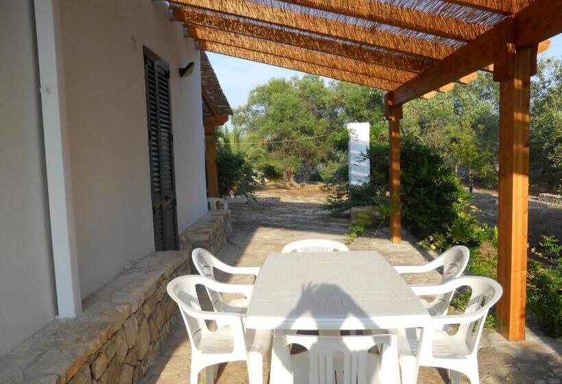 בית מלון כפרי Agriturismo Specchiarussa