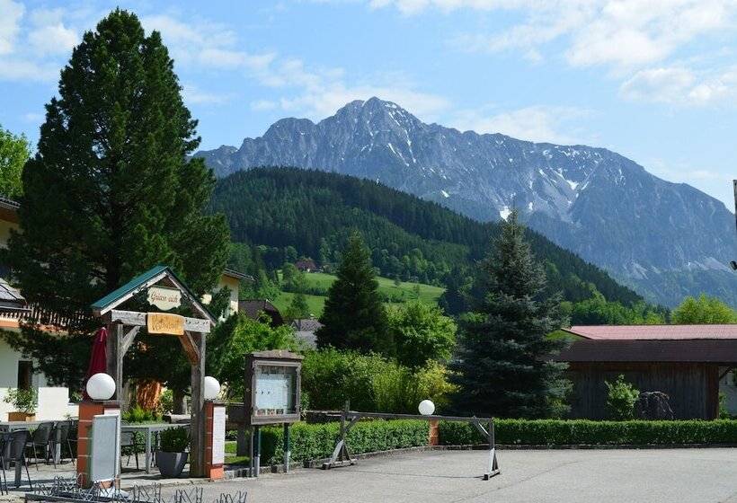فندق صغير Pension Familie Gruber