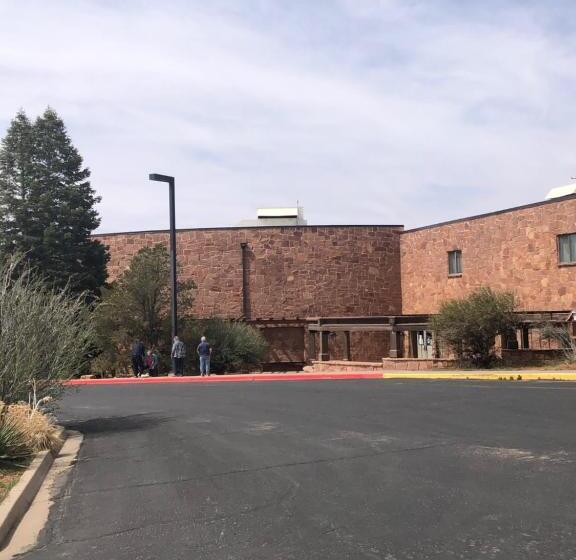 Cedar Canyon Condos