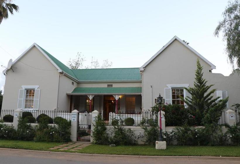 پانسیون Ndedema Lodge