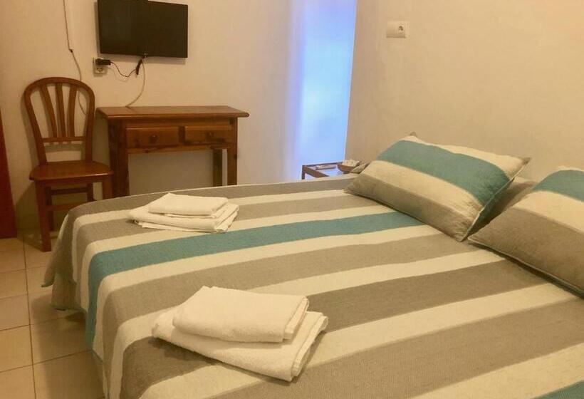 פנסיון Ochomin Hostel