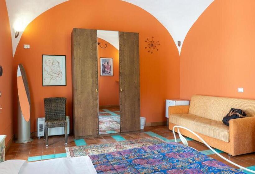 هتل Agriturismo Villa Lupara