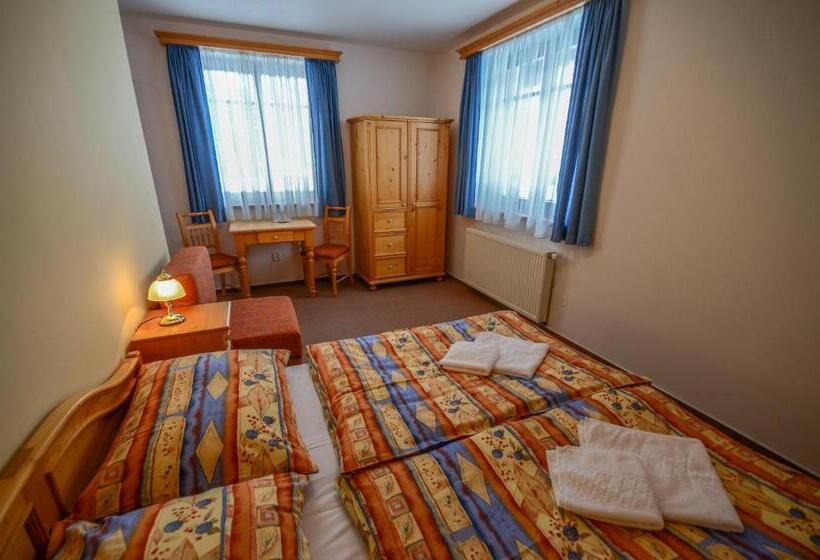 پانسیون Harrachovská Hacienda