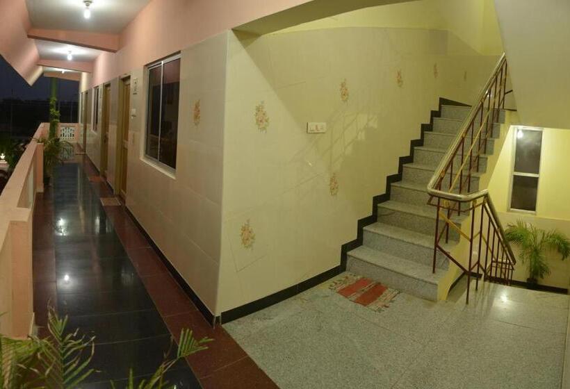 펜션 Siva Residency