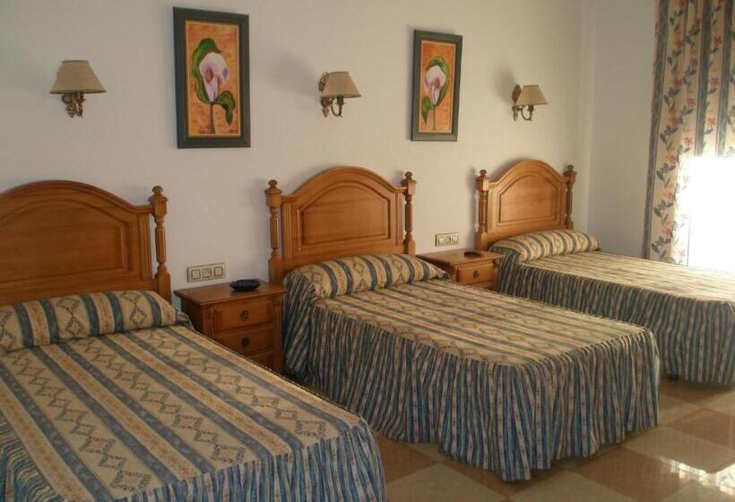 بنسيون Hostal Los Rosales