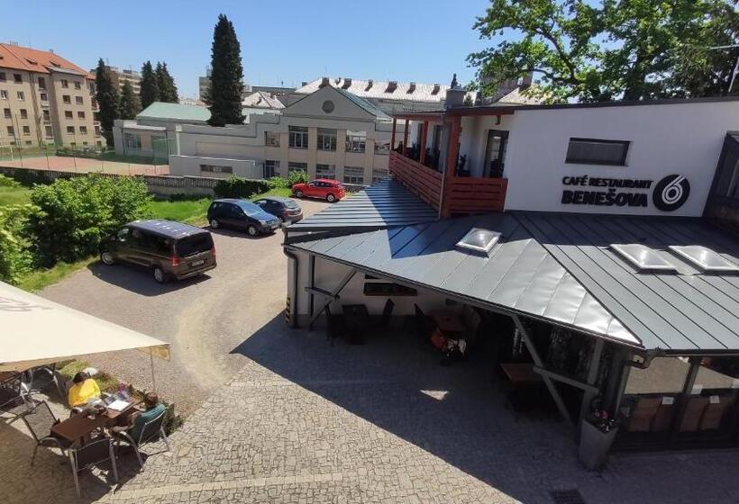 پانسیون Apartments Benešova 6