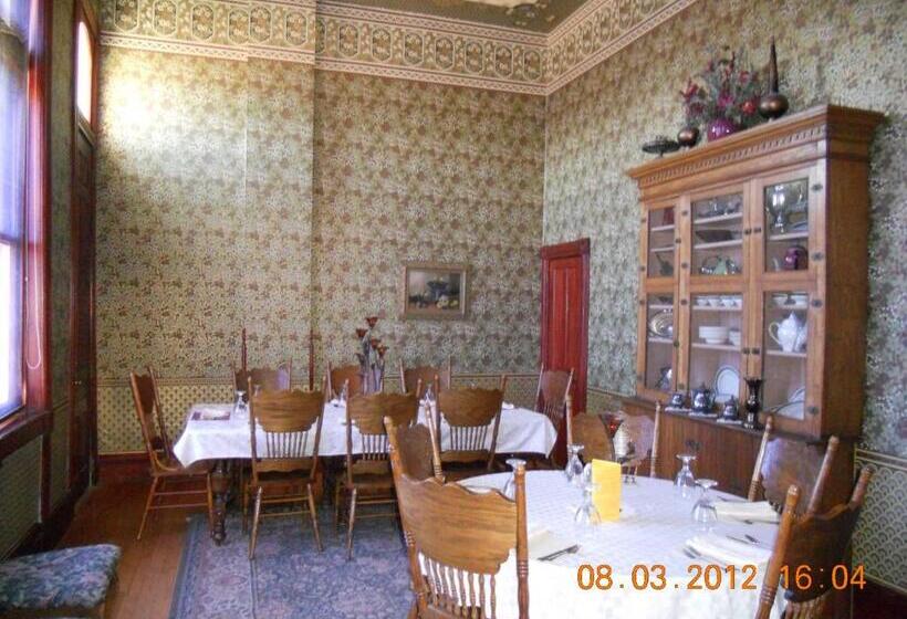 فندق صغير Landmark Inn At The Historic Bank Of Oberlin