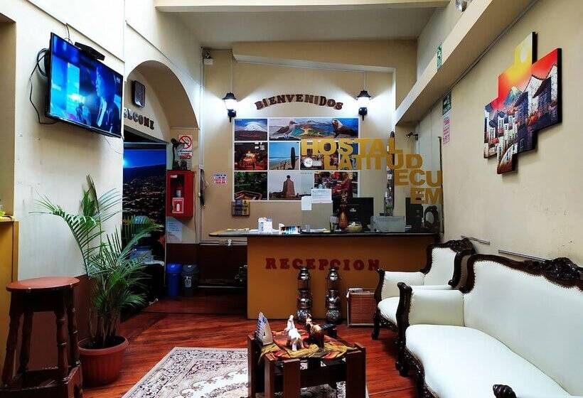 پانسیون Hostal Latitud Ecuem