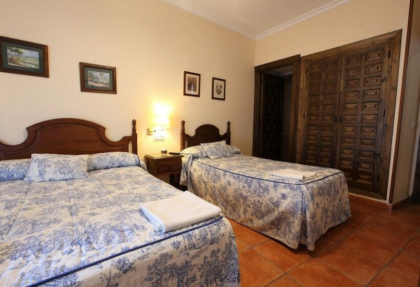 פנסיון Hostal Rocio