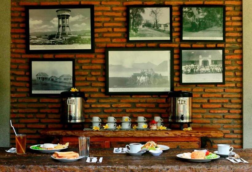 بنسيون Guest House Rumah Wahidin Syariah