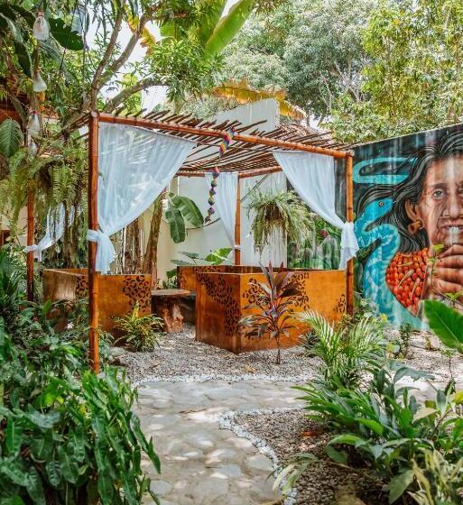 پانسیون Kasakolà