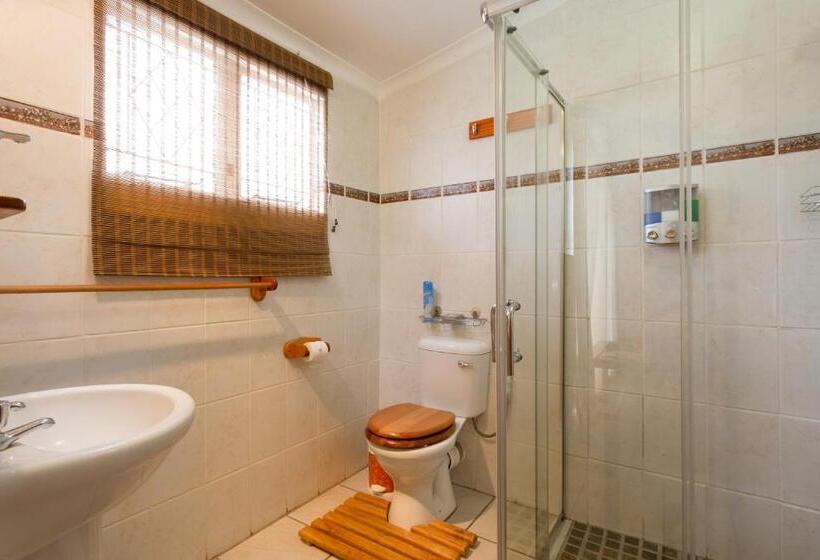 פנסיון Colesview Guest House