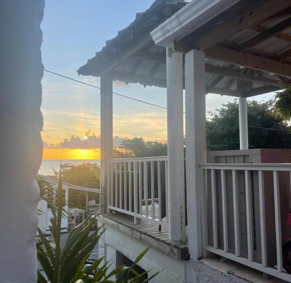 پانسیون Sunrise View Posada