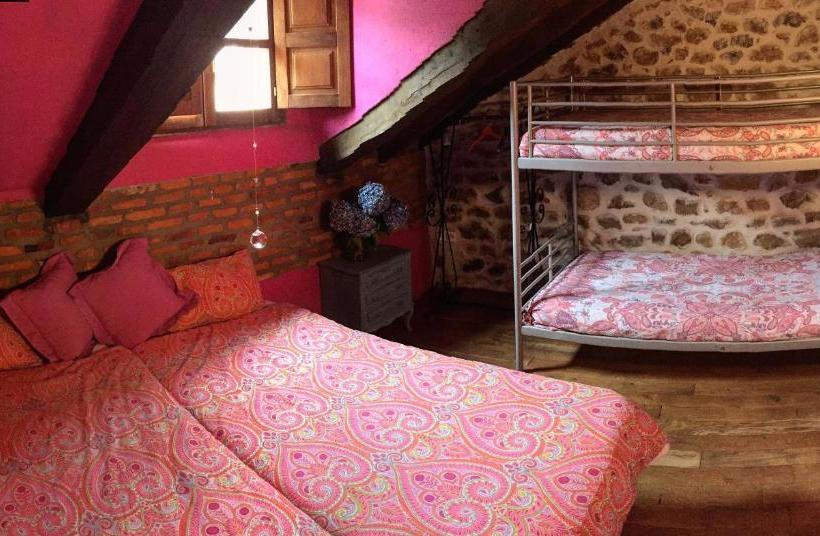 فندق صغير La Casona De Rudagüera