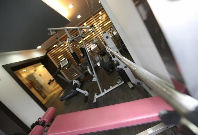 בית מלון כפרי Ankars Suites &