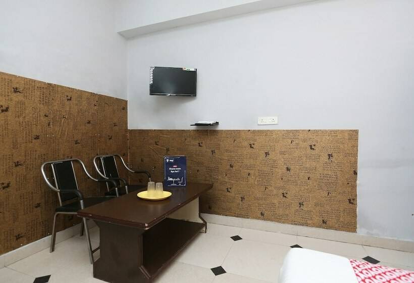 酒店 Oyo 15658 Maheshwaram Guesthouse