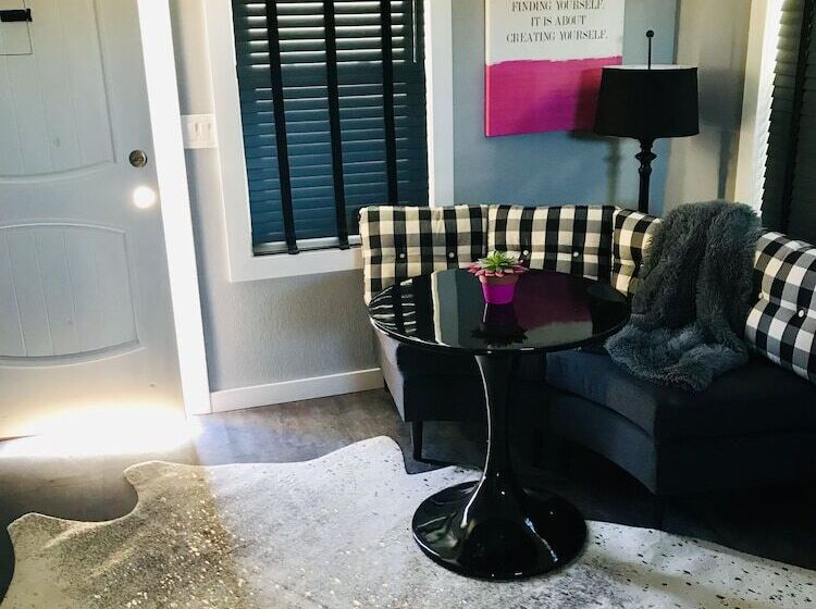 هتل Eo Bungalows, Black Hills