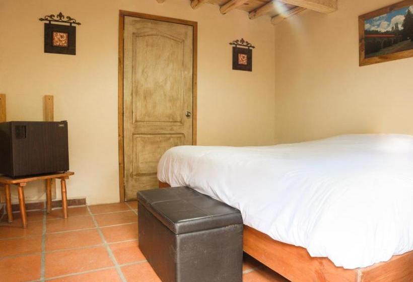 بنسيون Cabañas La Roca