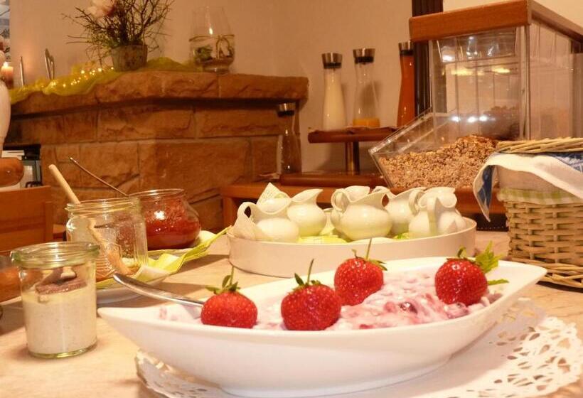 مبيت وإفطار Pension Bergterrasse