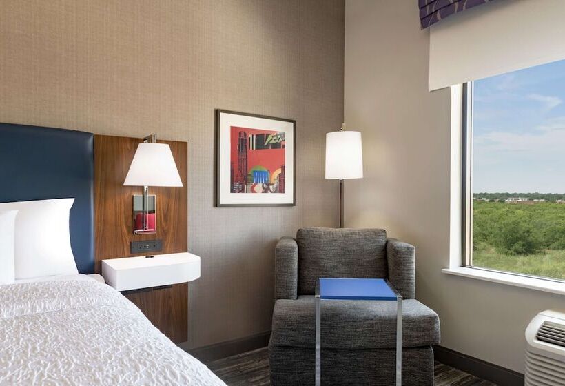 בית מלון כפרי Hampton Inn & Suites Norman Conference Center Area