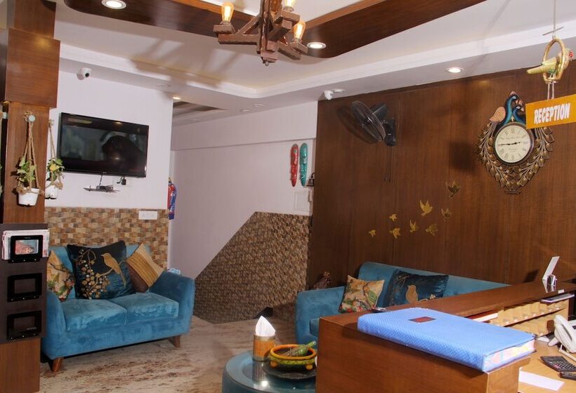 پانسیون New Frontier