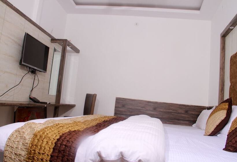 پانسیون New Frontier