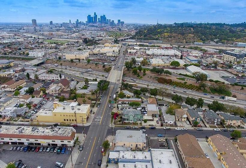 فندق صغير Pads On Pasadena Ave